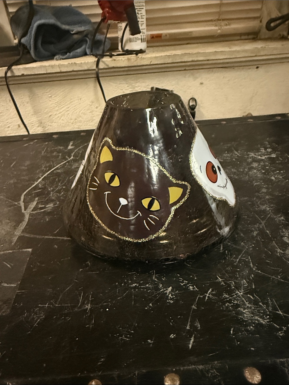 Yankee Candle Halloween large jar candle shad